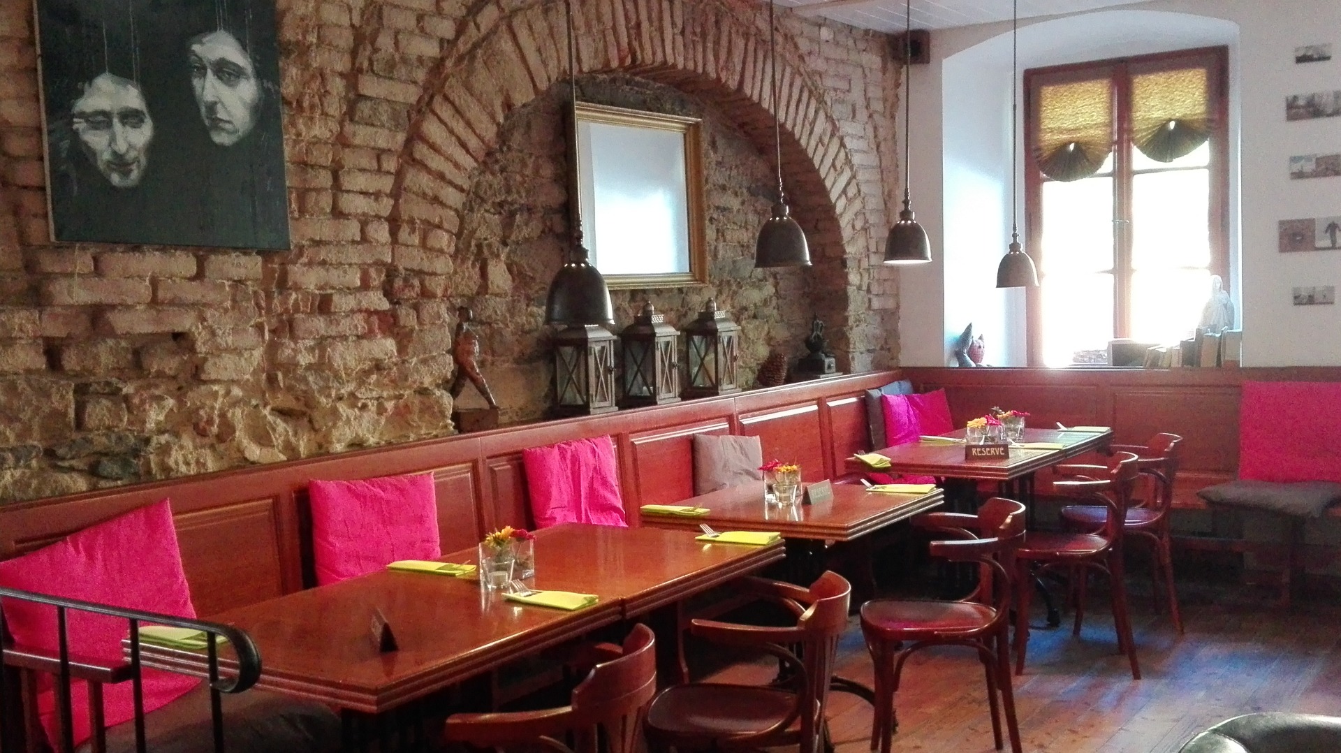 Interiér restaurace Faustův Dvůr